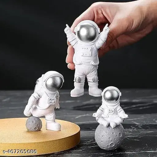 Astronaut Aquarium Decoration – Creative Fish Tank Ornament